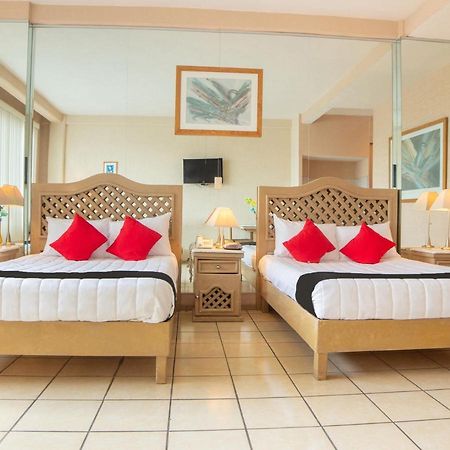 Capital O Hotel Villa Monini プエブラ エクステリア 写真