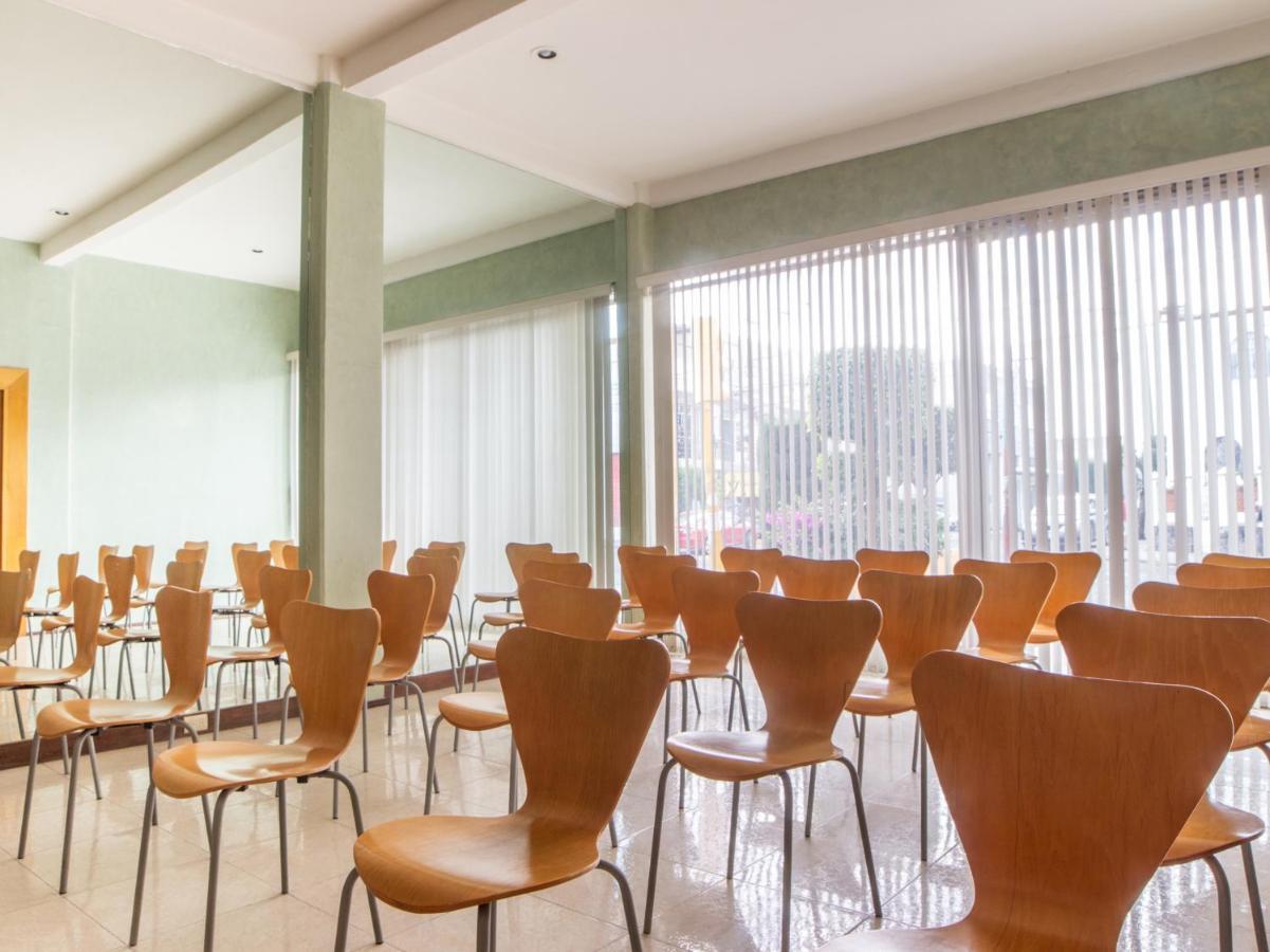 Capital O Hotel Villa Monini プエブラ エクステリア 写真