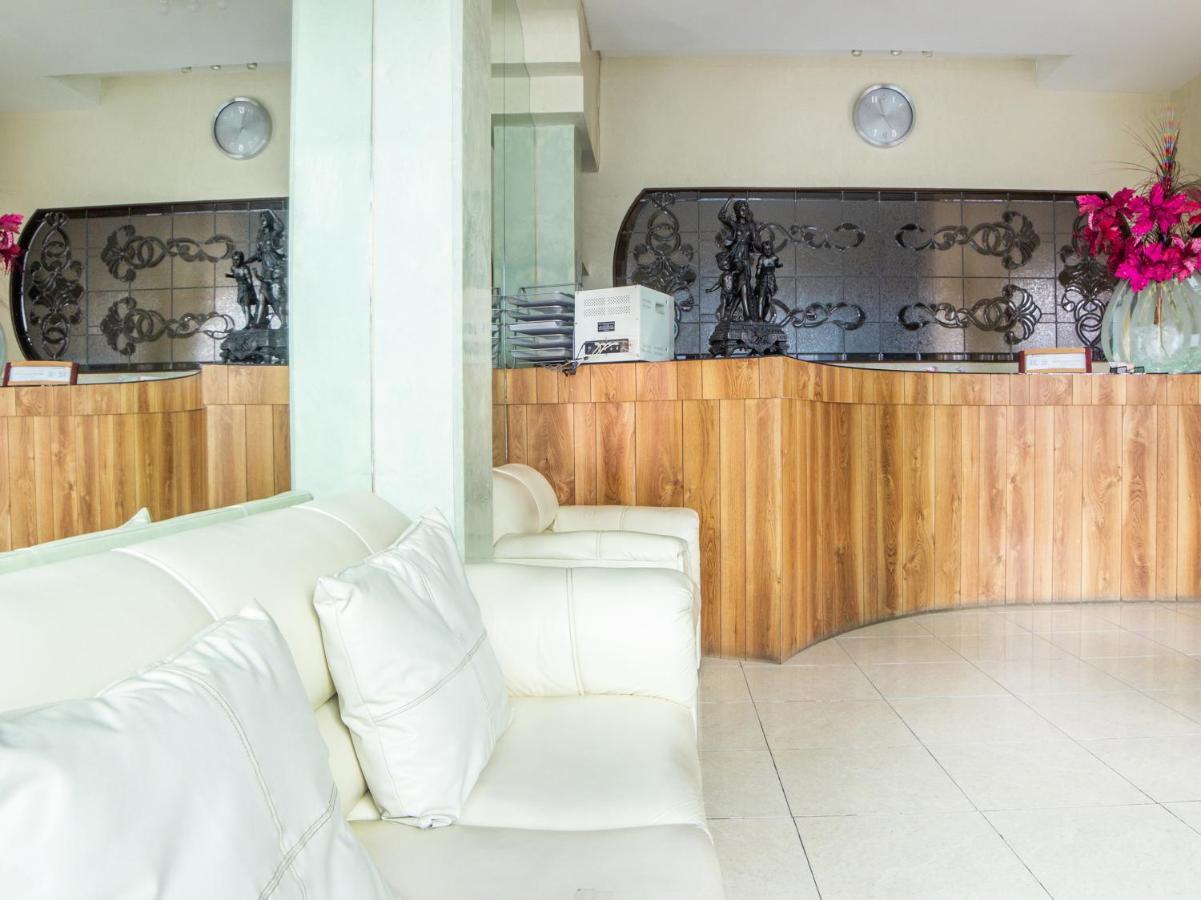Capital O Hotel Villa Monini プエブラ エクステリア 写真