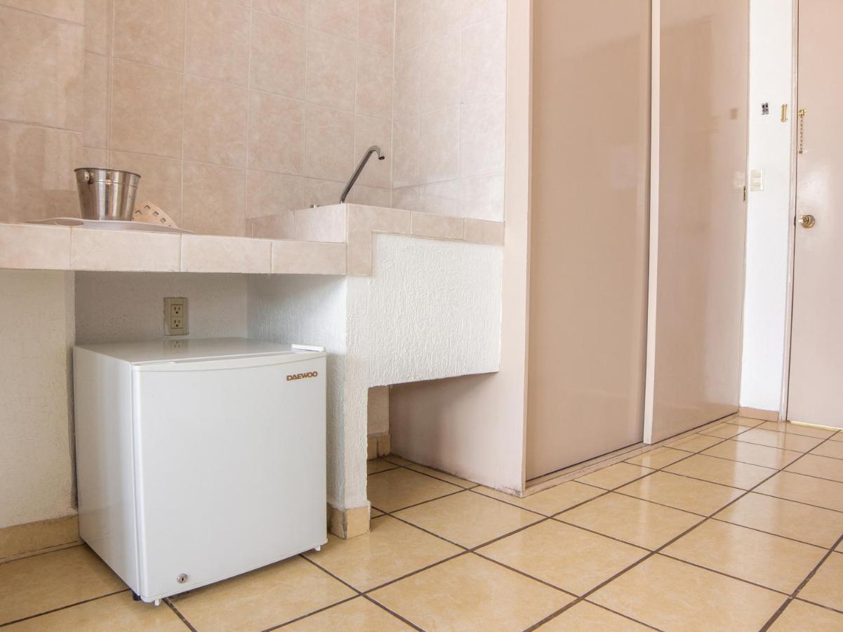 Capital O Hotel Villa Monini プエブラ エクステリア 写真